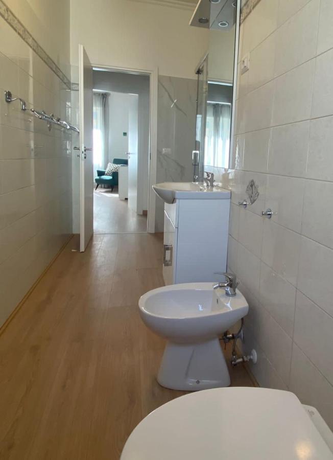 Vesuvia Apartment Naples Exterior photo